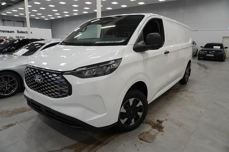 Ny Ford E-Transit 2026 Vit Van