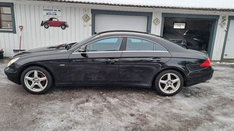 Svart Begagnad 2006 Mercedes CLS350 Sedan | 59 000 kr (Marknadspris) - Bild 1/4