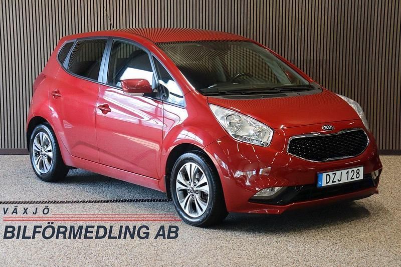 Röd Begagnad 2014 Kia Venga Comfort Halvkombi | 69 900 kr (Bra pris) - Bild 1/4