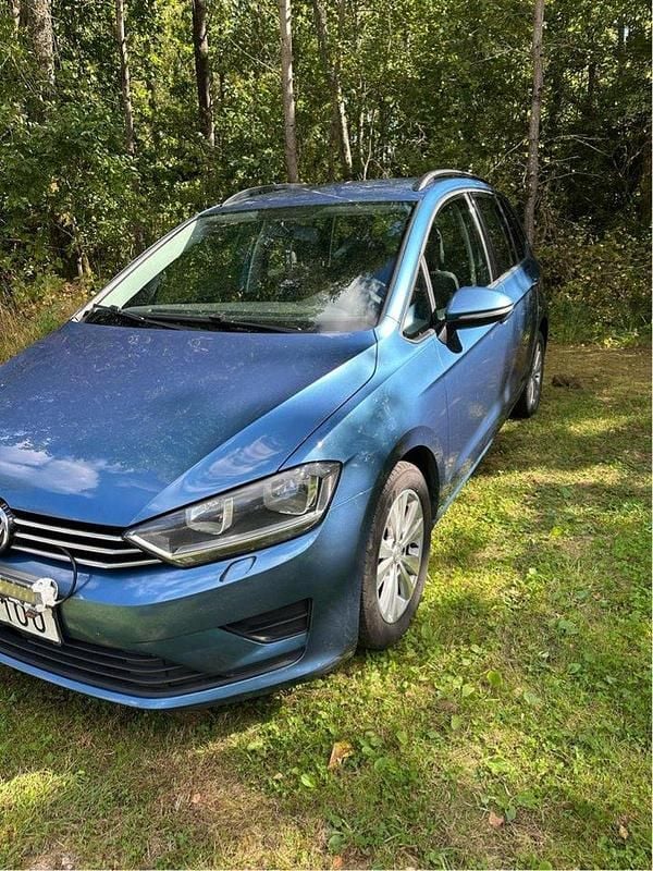 Blå Begagnad 2016 VW Golf VII Halvkombi | 67 000 kr (Marknadspris) - Bild 1/4