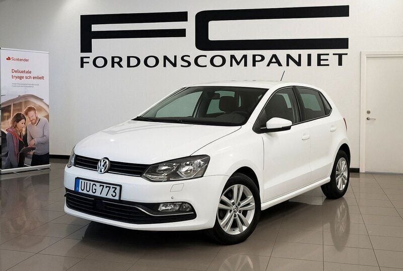 Vit Begagnad 2015 VW Polo Halvkombi | 95 000 kr (Marknadspris) - Bild 1/1