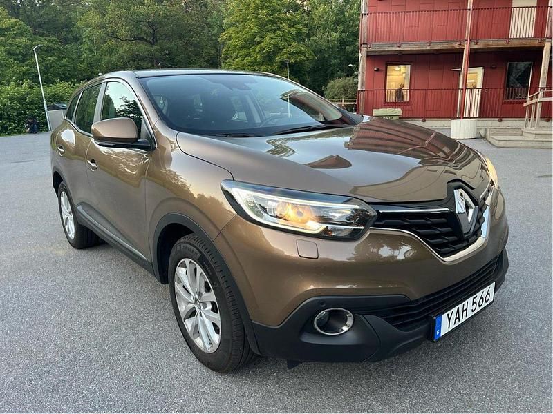 Begagnad 2016 Renault Kadjar LIMITED SUV | 137 000 kr (Marknadspris) - Bild 1/4
