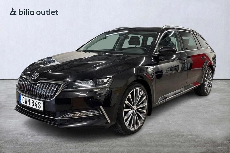 Svart Begagnad 2020 Skoda Superb Business Line Kombi | 279 000 kr (Marknadspris) - Bild 1/4