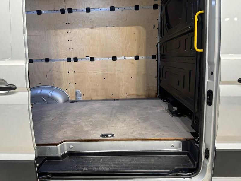 Begagnad VW Crafter 177 HK (130 kW) 2022 Silver Van