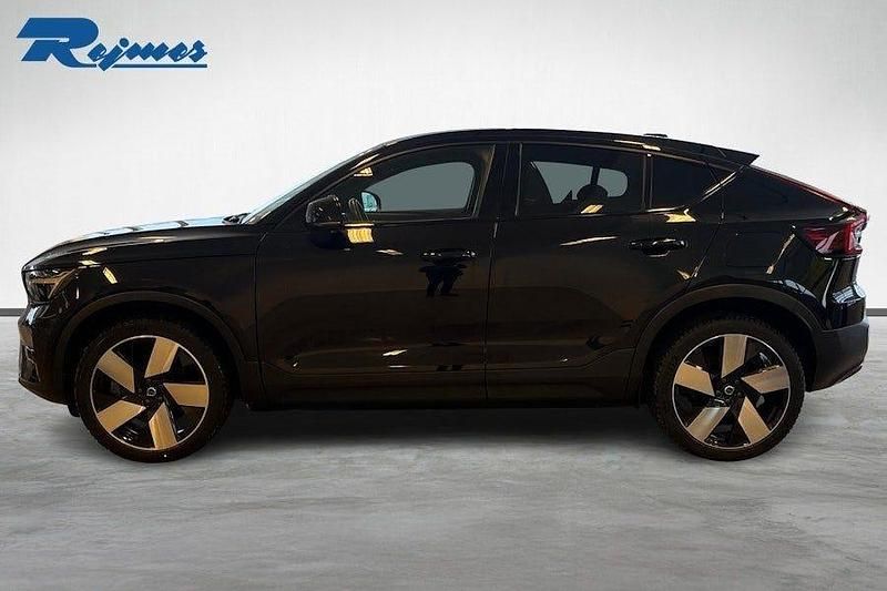 Begagnad Volvo EC40 Ultimate 325 kW (442 HK) 2023 Svart SUV