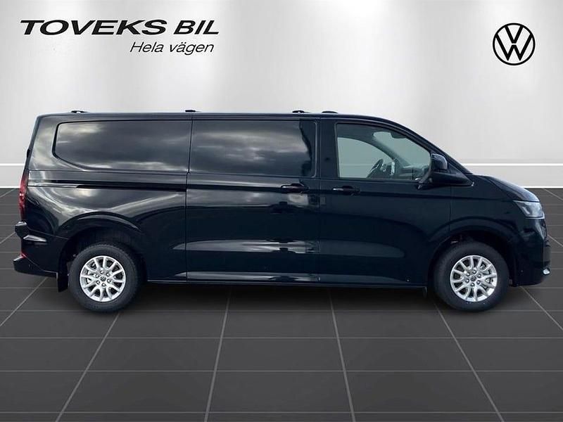 Ny VW Transporter 150 HK (110 kW) 2025 Midnight black metallic Van