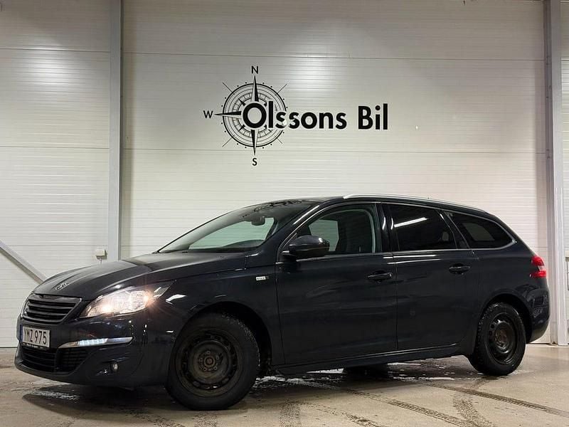 Mörkgrå Begagnad 2017 Peugeot 308 SW Kombi | 99 900 kr (Marknadspris) - Bild 1/4