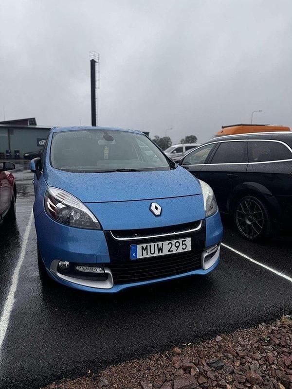 Blå Begagnad 2012 Renault Scénic III Minibuss | 47 000 kr (Bra pris) - Bild 1/1