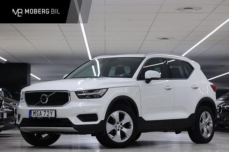 Vit Begagnad 2020 Volvo XC40 Momentum SUV | 249 900 kr (Marknadspris) - Bild 1/2