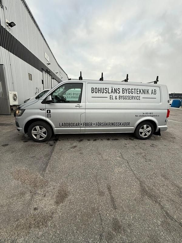 Begagnad 2016 VW Transporter Van | 150 000 kr - Bild 1/4