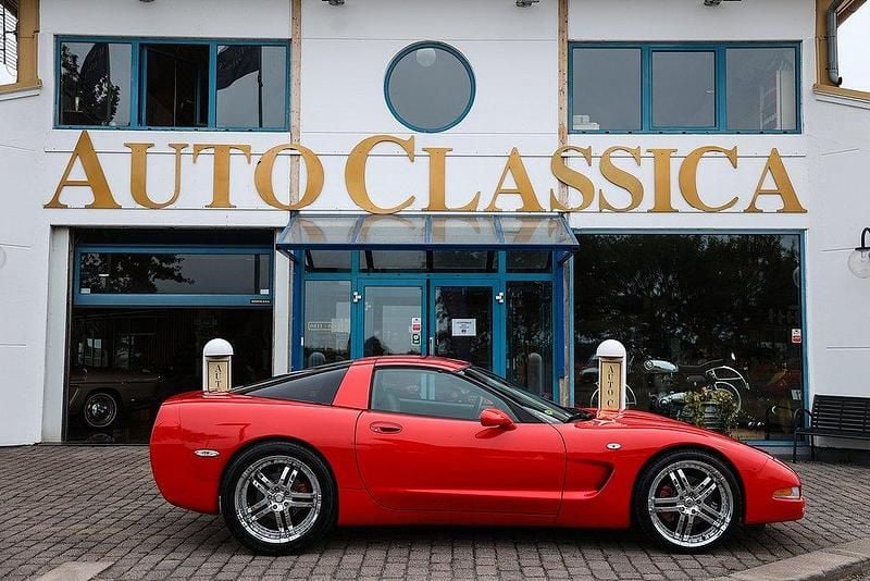 Röd Begagnad 1997 Chevrolet Corvette C5 | 229 000 kr - Bild 1/4