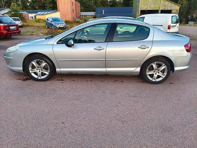 Ljusgrå (grå) Begagnad 2007 Peugeot 407 Sedan | 22 000 kr (Marknadspris) - Bild 1/4