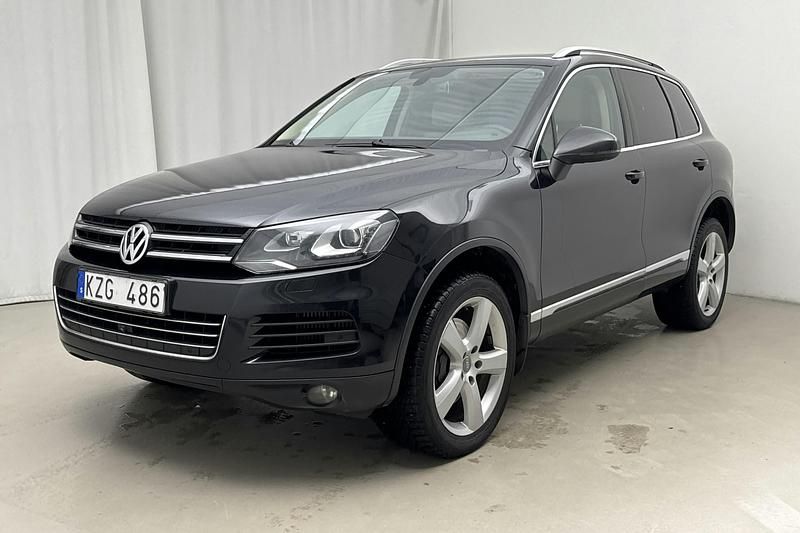 Svart Begagnad 2011 VW Touareg SUV | 172 000 kr - Bild 1/4