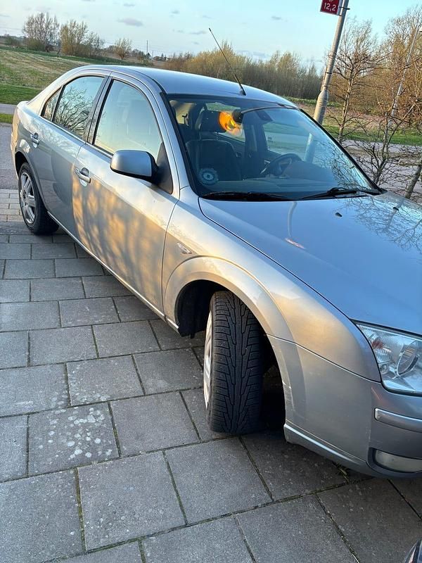 Begagnad 2005 Ford Mondeo Halvkombi | 14 999 kr (Marknadspris) - Bild 1/4