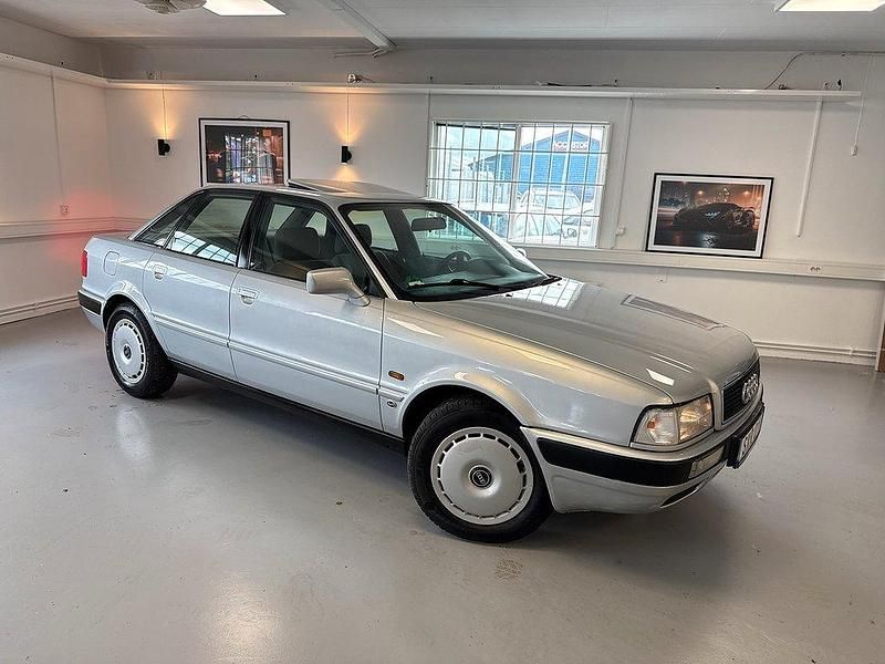Silver Begagnad 1993 Audi 80 Sedan | 39 900 kr - Bild 1/4