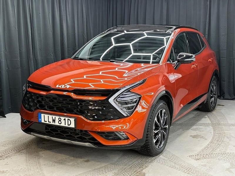 Orange Begagnad 2023 Kia Sportage GT-Line SUV | 389 900 kr (Bra pris) - Bild 1/4
