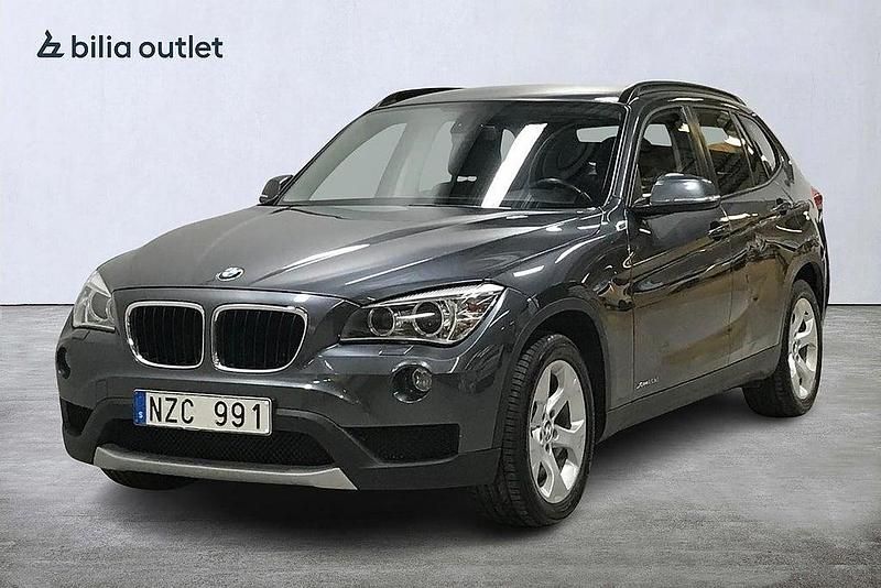 Grå Begagnad 2014 BMW X1 SUV | 139 900 kr (Bra pris) - Bild 1/4