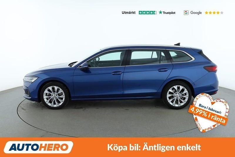 Begagnad Skoda Superb Selection 196 HK (144 kW) 2024 Mörkblå Kombi