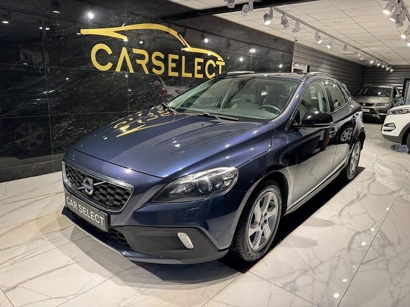 Begagnad Volvo V40 CC Summum 177 HK (130 kW) 2014 Blå Kombi