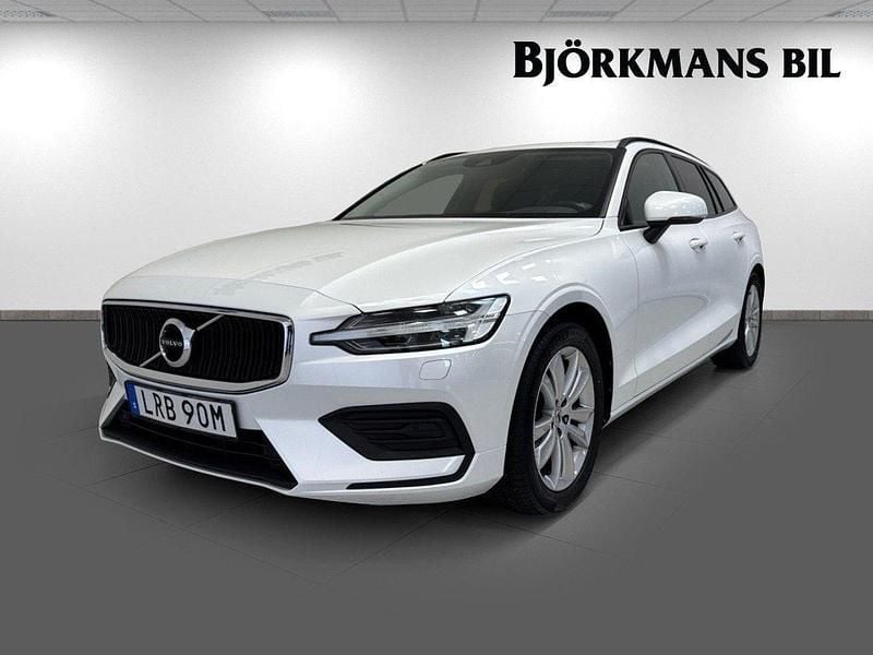 Vit Begagnad 2019 Volvo V60 Momentum Kombi | 259 900 kr (Bra pris) - Bild 1/4