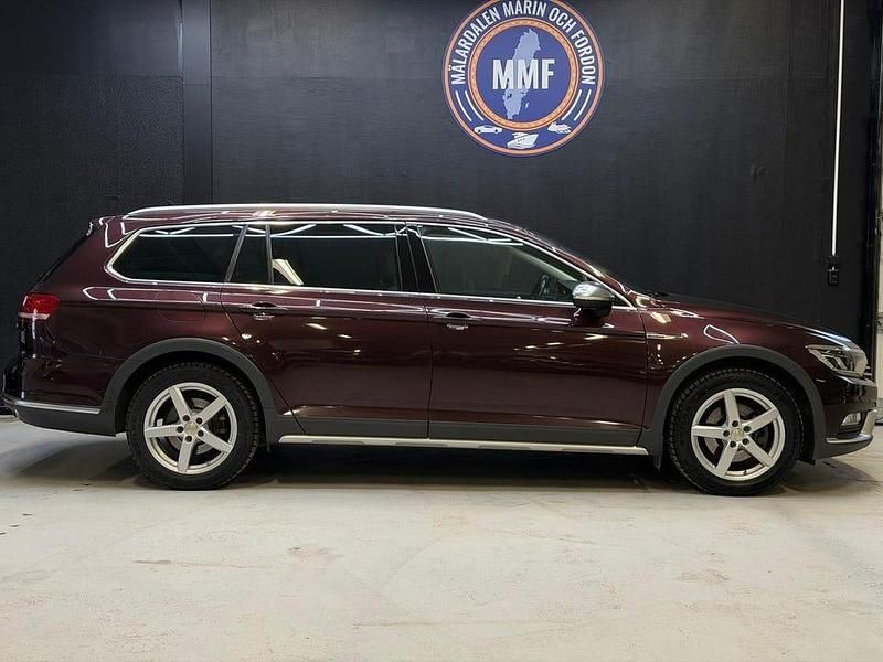 Begagnad VW Passat Alltrack 190 HK (139 kW) 2018 Röd Kombi