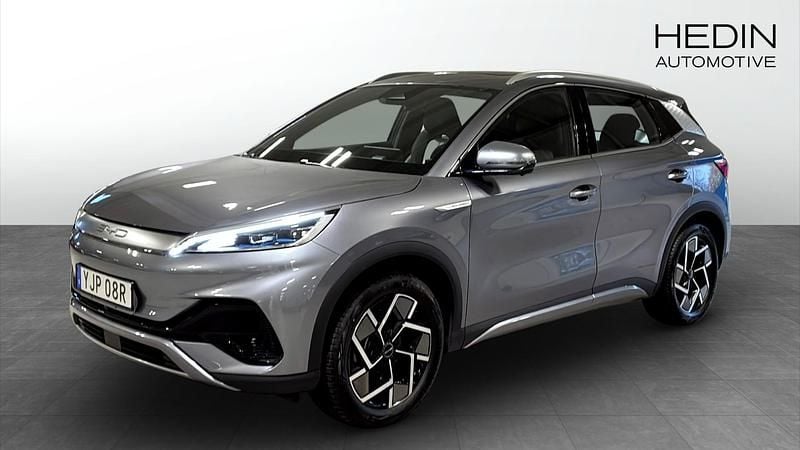 Grå (grey) Begagnad 2023 BYD Atto 3 Comfort SUV | 309 900 kr (Marknadspris) - Bild 1/4