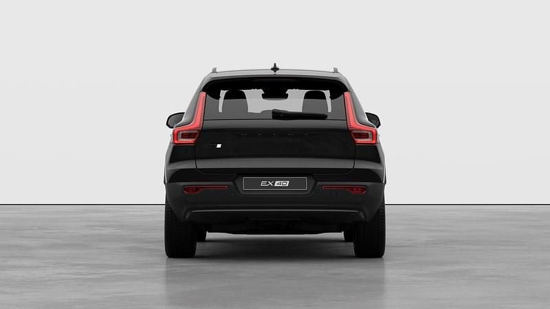 Begagnad Volvo EX40 Single Motor Extended Range 185 kW (252 HK) 2026 Svart SUV