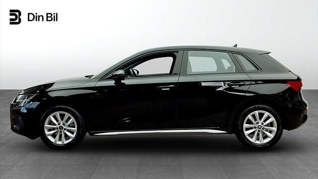 Begagnad Audi A3 Proline 150 HK (110 kW) 2023 Brilliantsvart Sedan