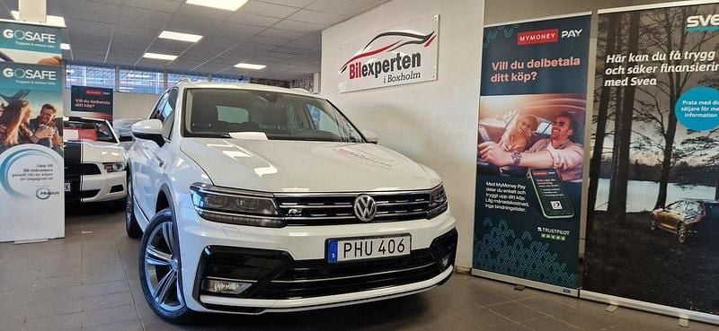 Vit Begagnad 2017 VW Tiguan GT SUV | 214 900 kr (Bra pris) - Bild 1/4