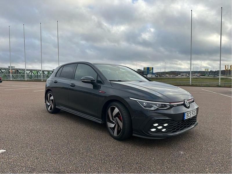 Begagnad VW Golf VIII GTI 245 HK (180 kW) 2023 Halvkombi