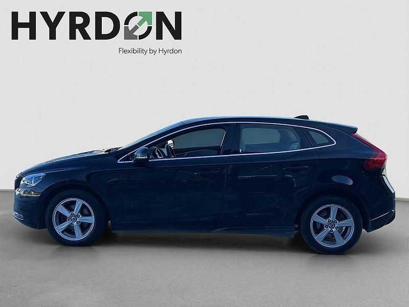 Begagnad Volvo V40 Summum 116 HK (85 kW) 2013 Svart Halvkombi