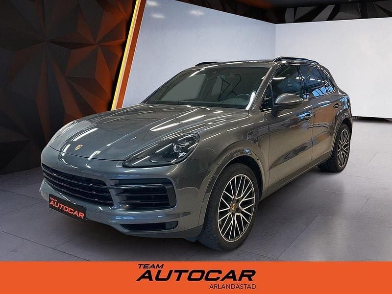 Grå Begagnad 2019 Porsche Cayenne SUV | 544 500 kr (Superpris) - Bild 1/4