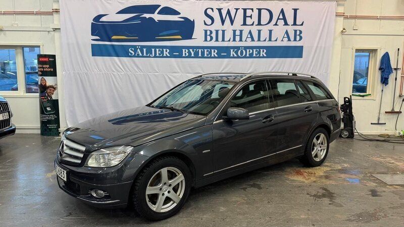 Grå Begagnad 2009 Mercedes C320 Avantgarde Kombi | 69 500 kr (Bra pris) - Bild 1/4