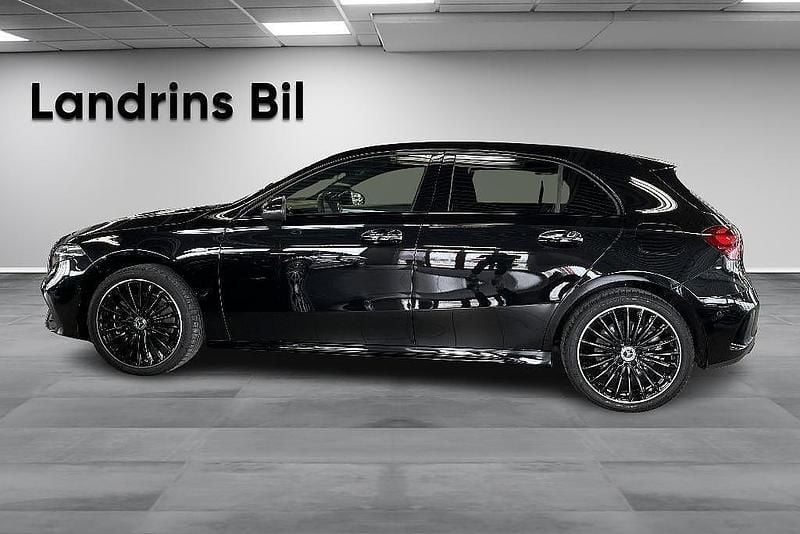 Begagnad Mercedes A250 2026 Svart