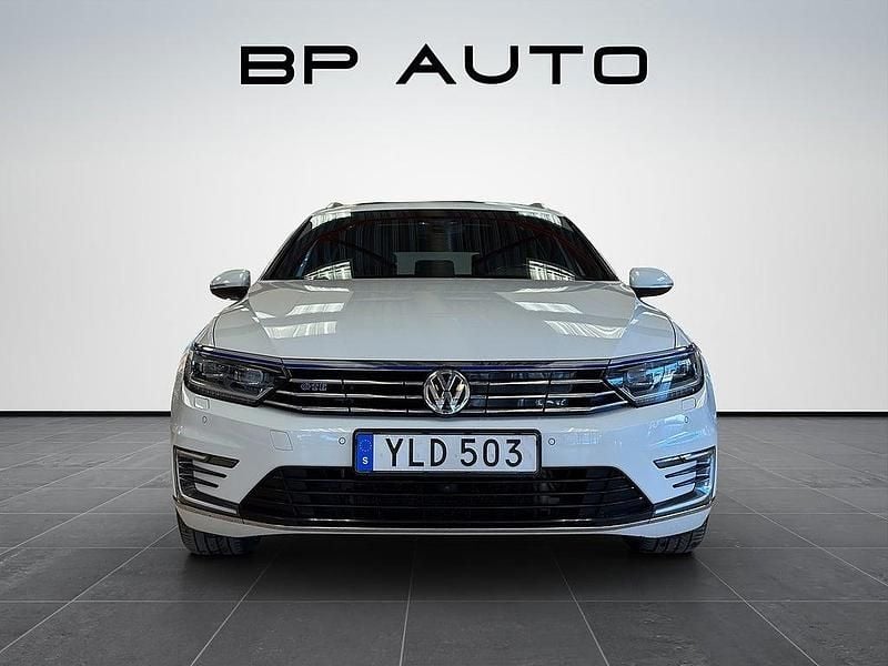 Begagnad VW Passat GTE 156 HK (114 kW) 2017 Vit Kombi