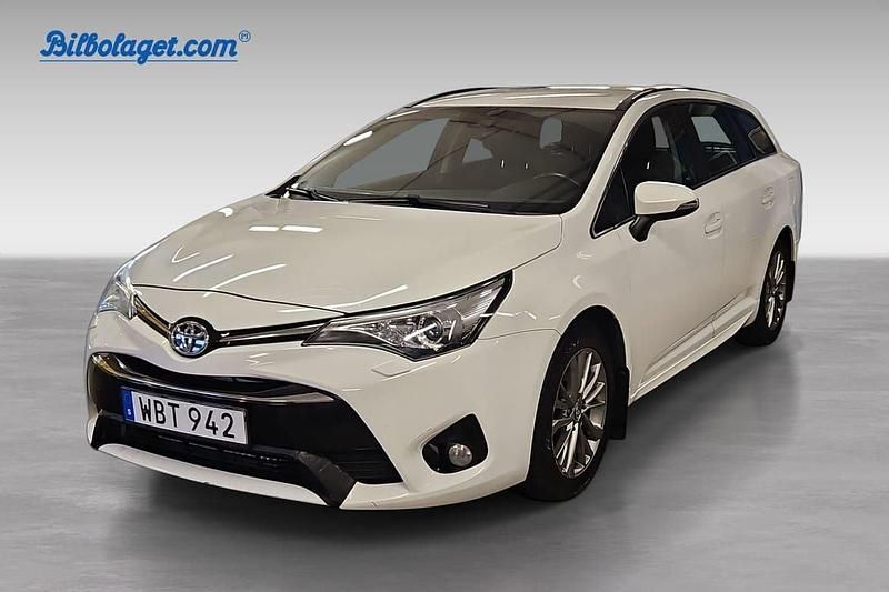 Vit Begagnad 2016 Toyota Avensis Kombi | 139 900 kr (Marknadspris) - Bild 1/4