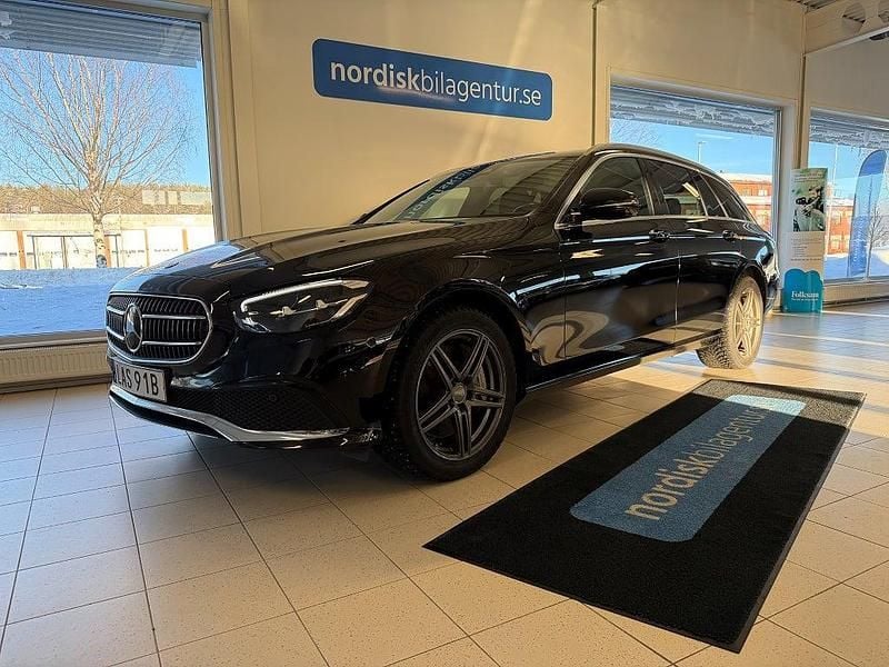 Begagnad Mercedes E300 Avantgarde 306 HK (225 kW) 2021 Svart Kombi