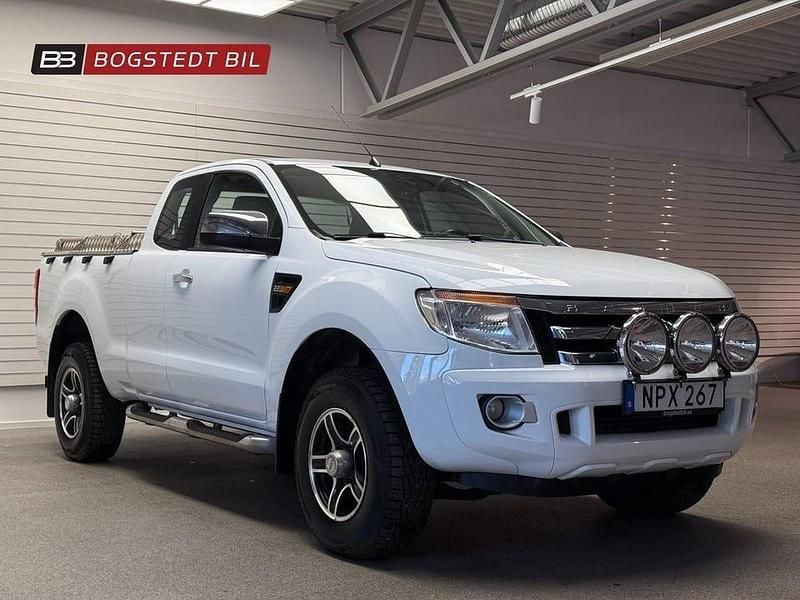 Frozen white Begagnad 2015 Ford Ranger XLT Pickup | 169 000 kr (Bra pris) - Bild 1/4