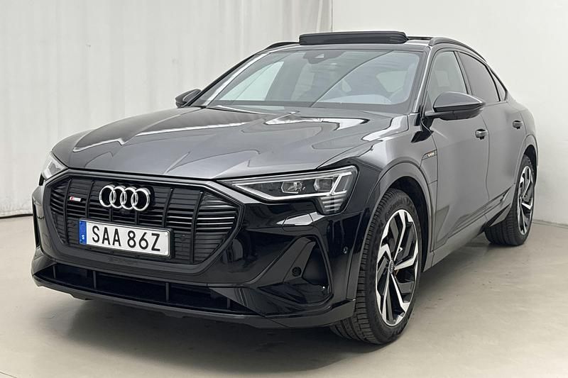 Svart Begagnad 2021 Audi e-tron S-Line SUV | 440 000 kr (Bra pris) - Bild 1/4