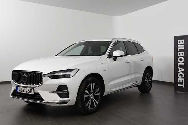 Begagnad Volvo XC60 Core 355 HK (261 kW) 2023 Vit SUV
