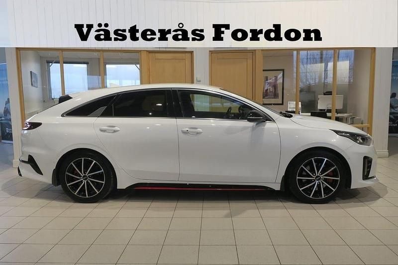 Begagnad Kia ProCeed GT GT 204 HK (150 kW) 2019 Vit Halvkombi