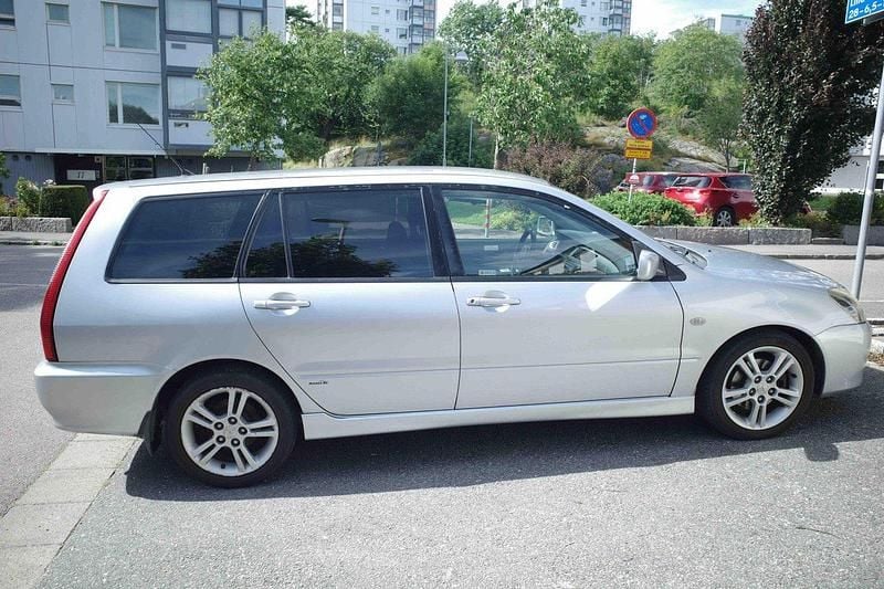 Begagnad 2004 Mitsubishi Lancer Kombi | 10 000 kr (Marknadspris) - Bild 1/1