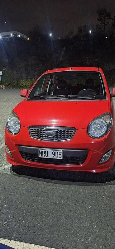 Röd Begagnad 2010 Kia Picanto 4 Halvkombi | 25 900 kr (Bra pris) - Bild 1/4