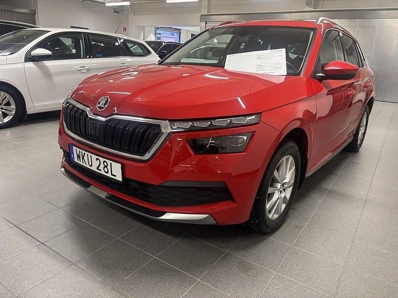 Begagnad Skoda Kamiq Style 116 HK (85 kW) 2019 Corrida red SUV