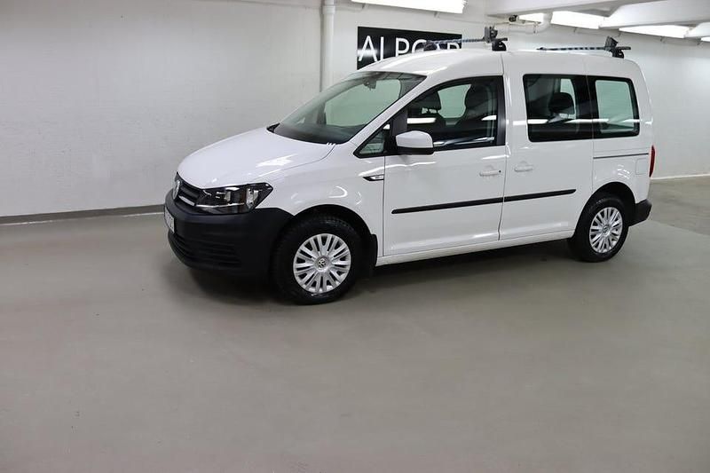 Vit Begagnad 2018 VW Caddy Minibuss | 109 000 kr (Marknadspris) - Bild 1/4