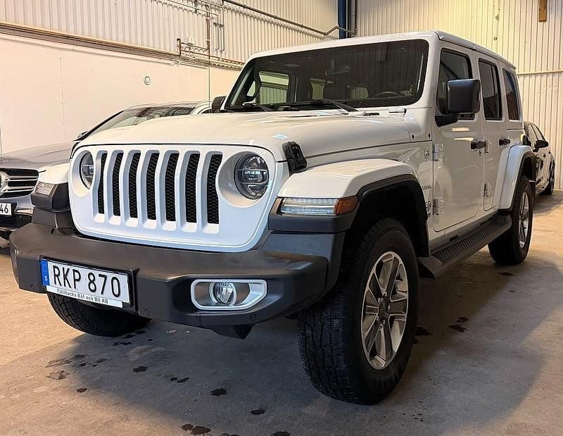 Begagnad Jeep Wrangler Unlimited Sahara 272 HK (200 kW) 2018 Vit SUV