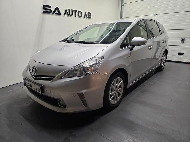 Orange Begagnad 2014 Toyota Prius+ Minibuss | 149 900 kr (Bra pris) - Bild 1/4