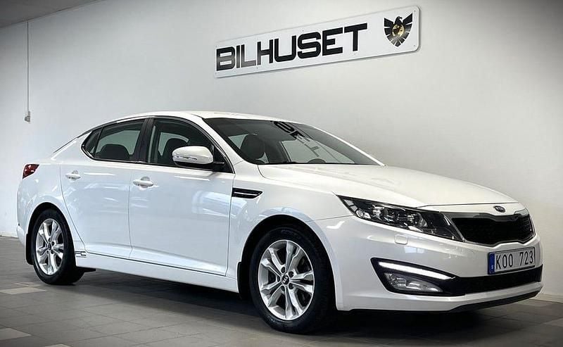 Vit Begagnad 2012 Kia Optima Comfort Sedan | 89 900 kr (Marknadspris) - Bild 1/4