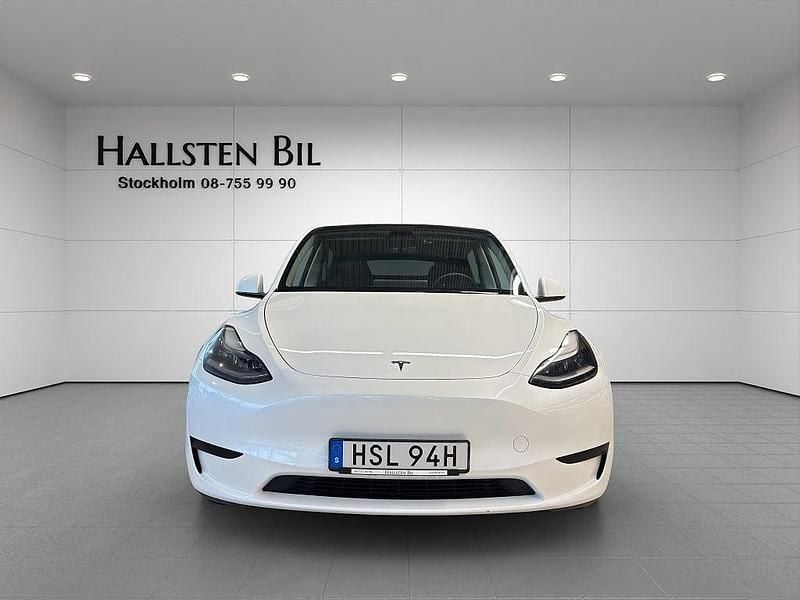 Begagnad Tesla Model Y Standard Range 250 kW (340 HK) 2022 Vit SUV