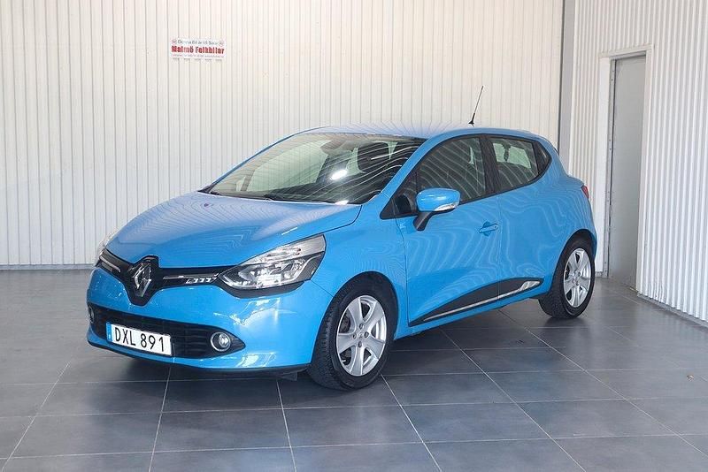Blå Begagnad 2014 Renault Clio IV Halvkombi | 69 900 kr (Marknadspris) - Bild 1/4